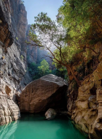 Hike Trip in Abha Wadi Lajab - Heaven in the Desert