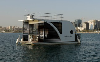 Unique Houseboat Experience in Doha