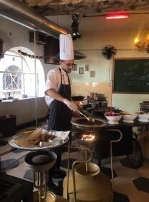 Grocery Shopping and Cooking Class in Downtown Amman