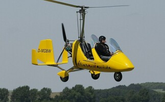 Fly on a Gyrocopter Around Sealine