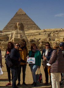 Full Day Tour to Giza Pyramids and National Museum