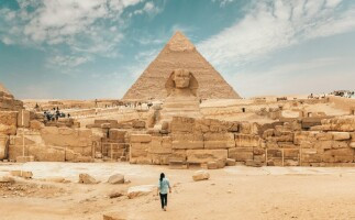 Tour to Giza Pyramids & Sphinx