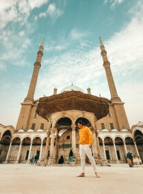 Day Trip to Giza Pyramids, Citadel, Old Cairo