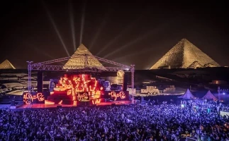 Sound and Light Show at the Pyramids with Dinner
