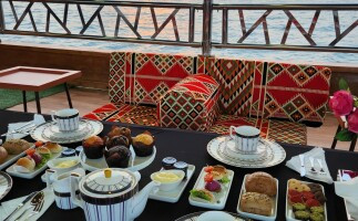 Afternoon Tea Cruise into the Qatar’s Sea