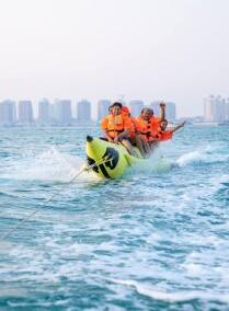 Swim & Jump in Qatar (Cruising and Island Experience)