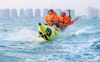 Swim & Jump in Qatar (Cruising and Island Experience)