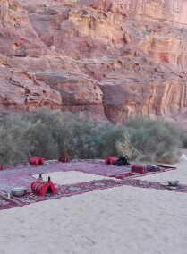 Live like real Bedouins