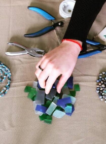 VR 360 Video of Sea Glass Jewelry Making Experience.